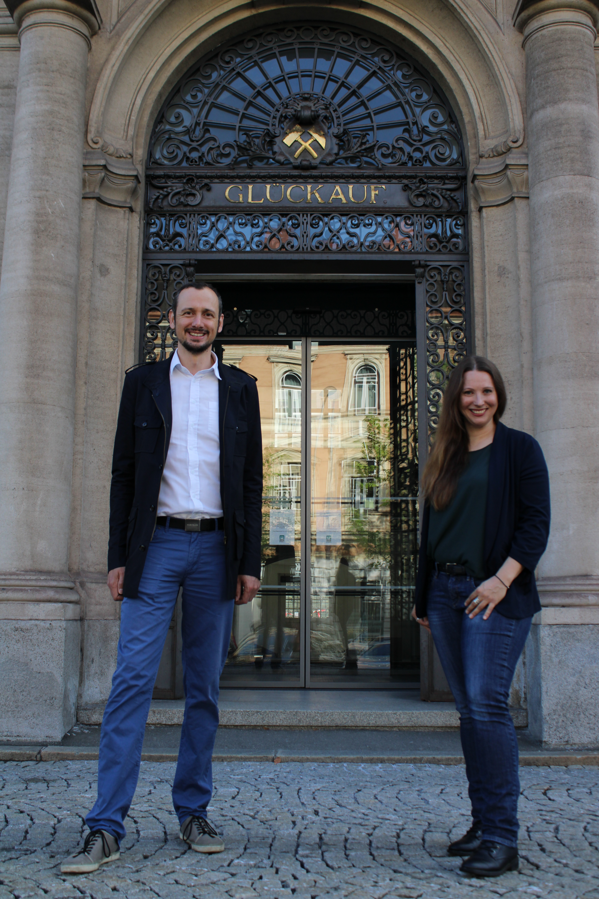 Univ.-Prof. Dipl.-Ing. Dr.techn. Thomas Grießer und Romana Schwarz, MSc, die beiden Entwickler der Beschichtung, Copyright Kunststofftechnik Leoben