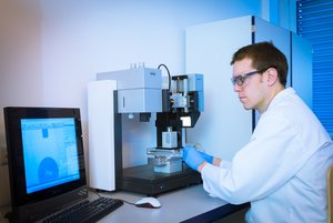 Contact Angle Measurement (Krüss 100) 
