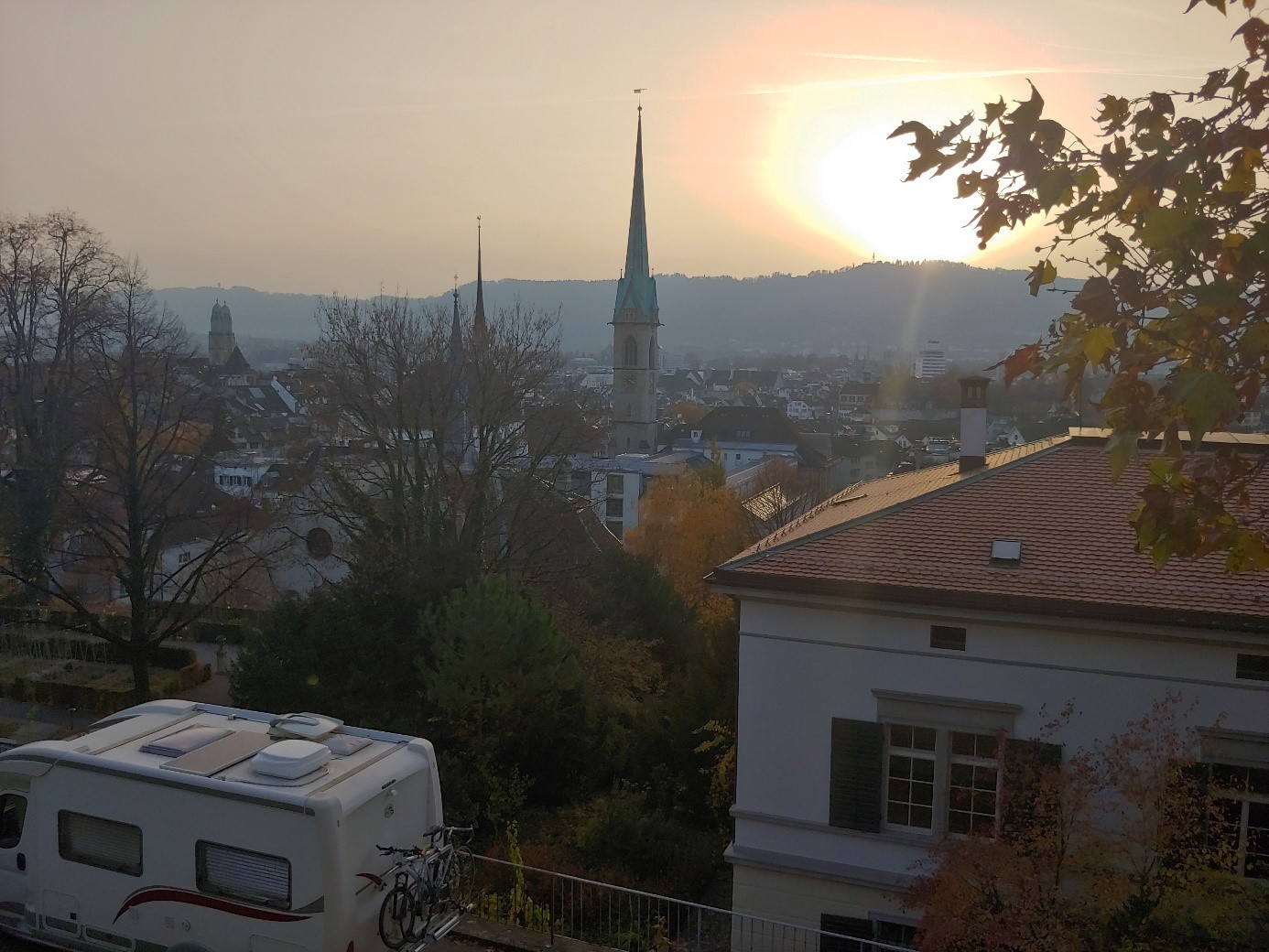 Blick auf Kirche Fraumünster in Zürich